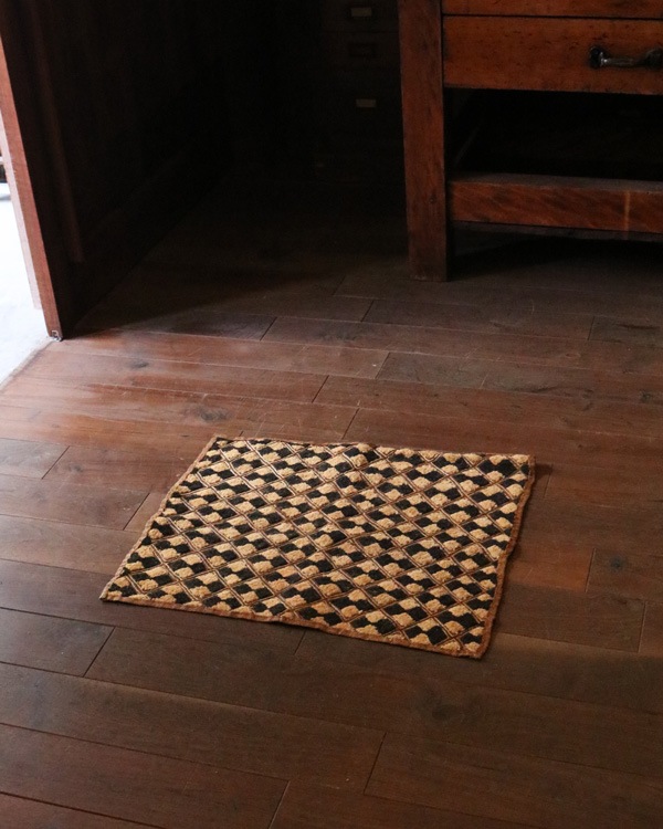 アフリカンテキスタイル クバ布（草ビロード）KF-15