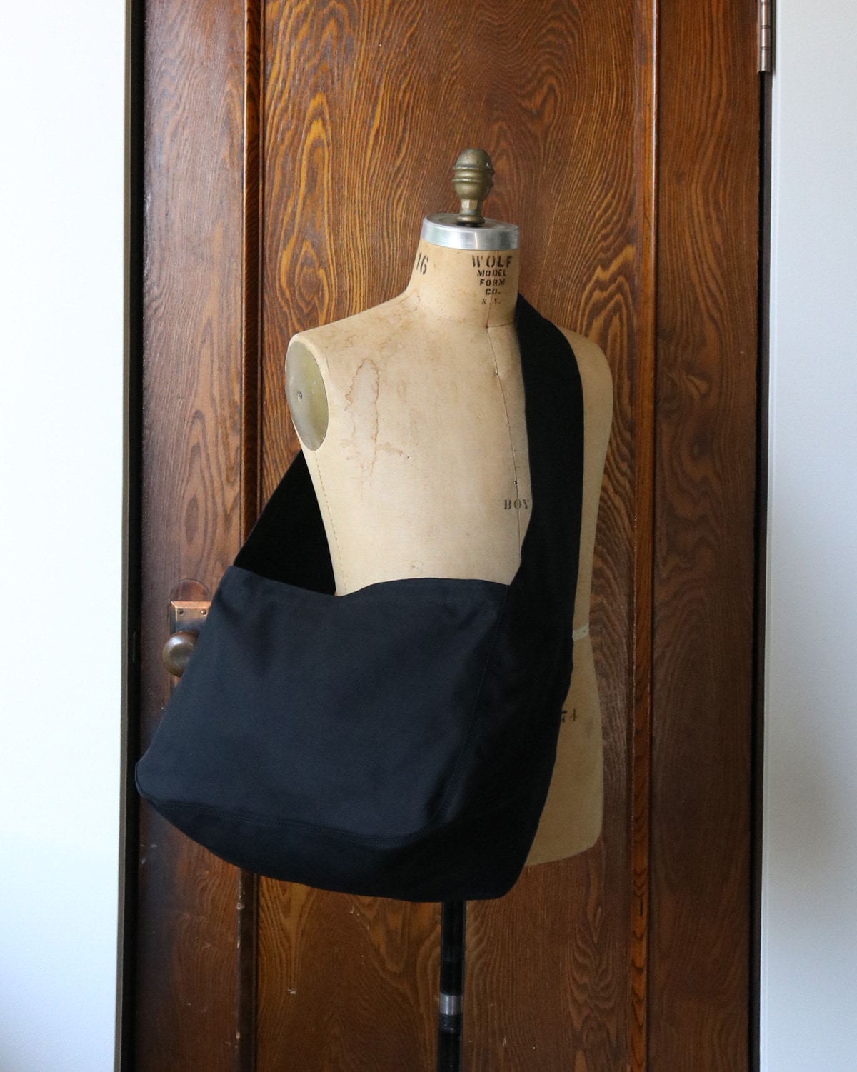 LABOR DAY Newspaper Boy Bag / Black