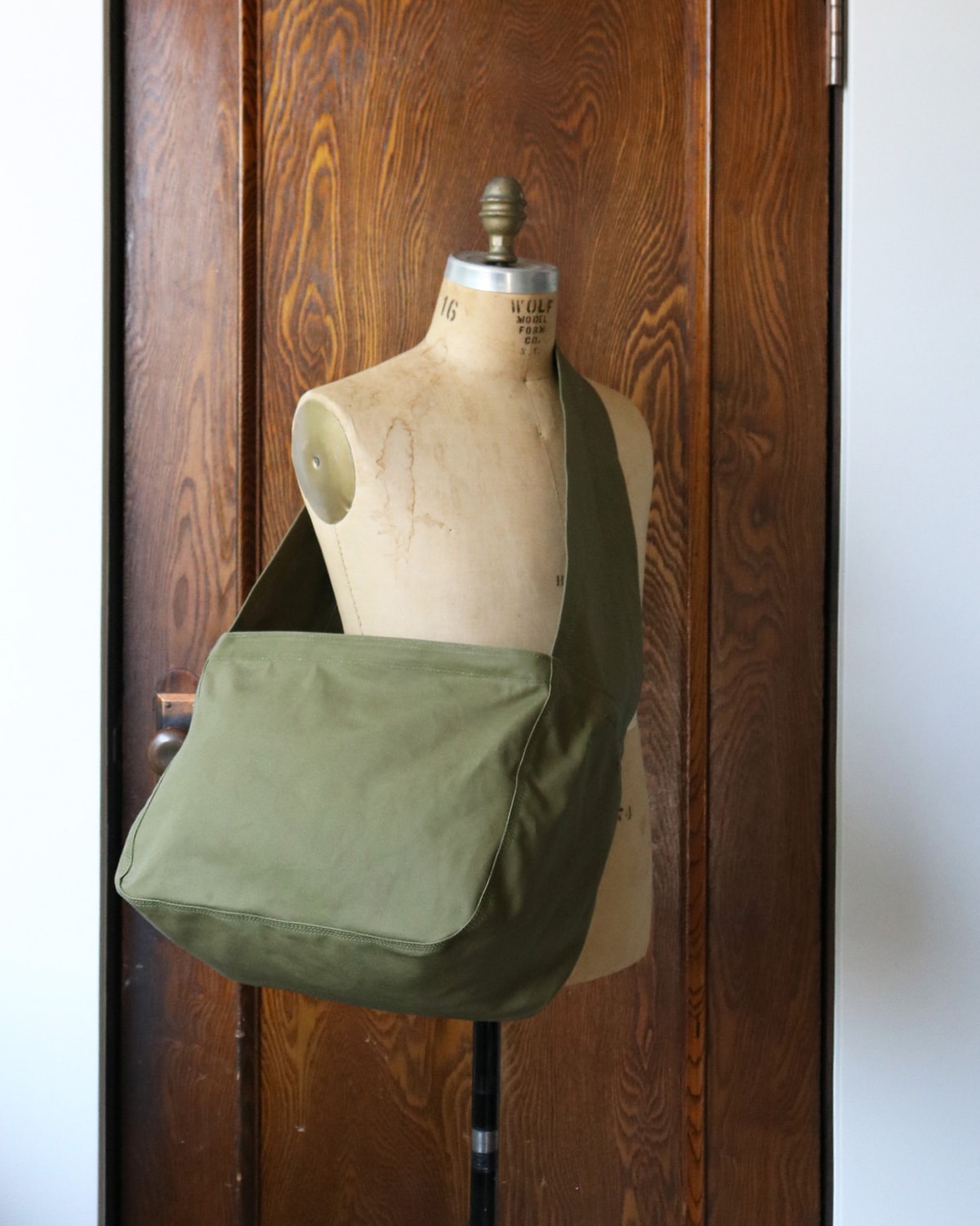 LABOR DAY Newspaper Boy Bag / Khaki