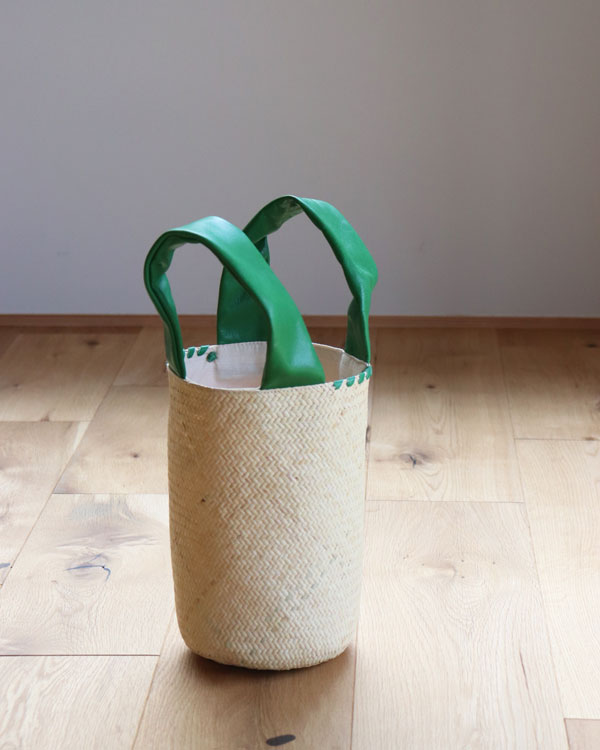 warang wayan(�������) FUTO �饿��׼�Х����å� S ���꡼��