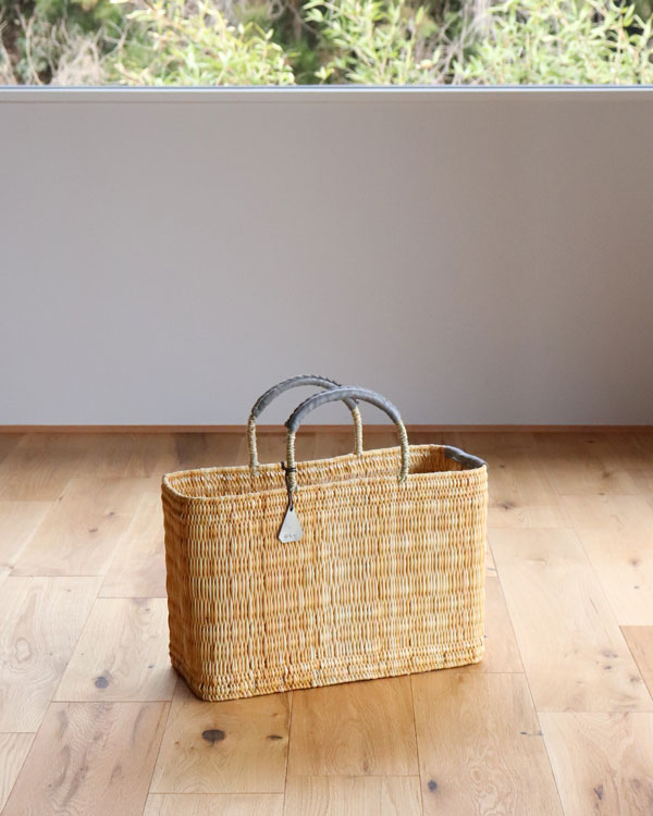 WARANGWAYAN() ȥХå ͳ  饤ȥ졼 M