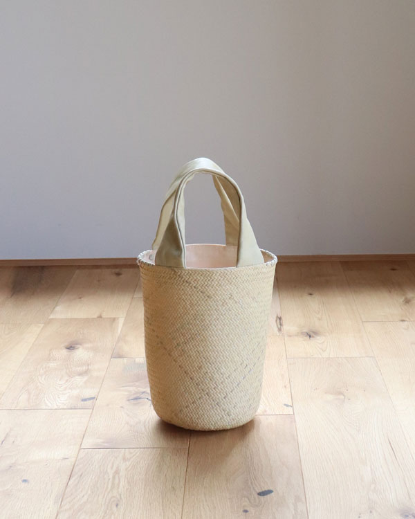 warang wayan(�������) FUTO �饿��׼�Х����å� S ���եۥ磻��