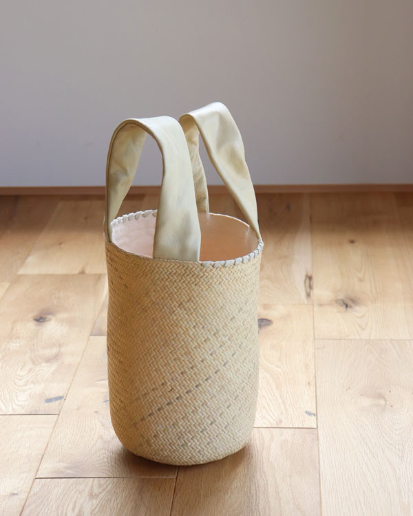 warang wayan(�������) FUTO �饿��׼�Х����å� S ���եۥ磻��