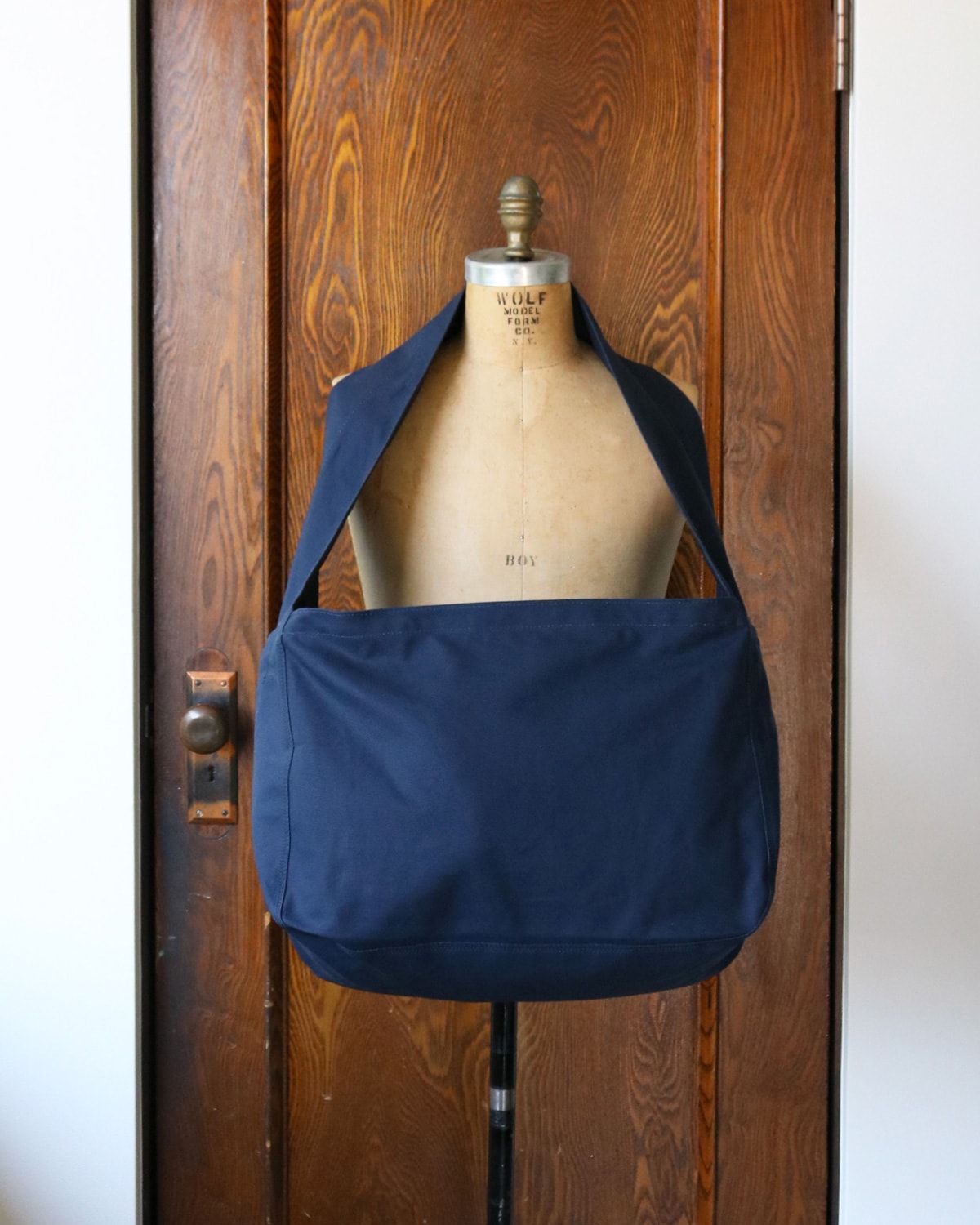 LABOR DAY Newspaper Bag / Navy