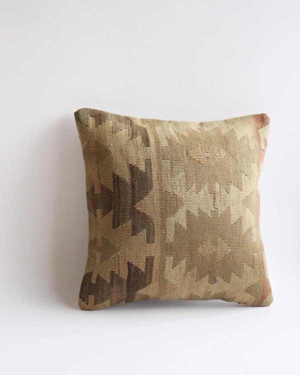 オールドキリムクッション 40角 D