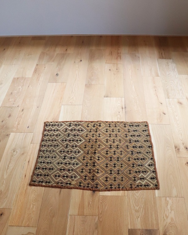 アフリカンテキスタイル クバ布（草ビロード）KF-02