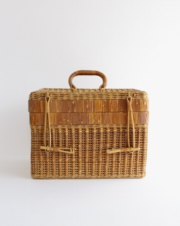 ラタン製バスケット 楽天市場】籐家具 ラタン 皮付きラタンのランドリーバスケット 脱衣