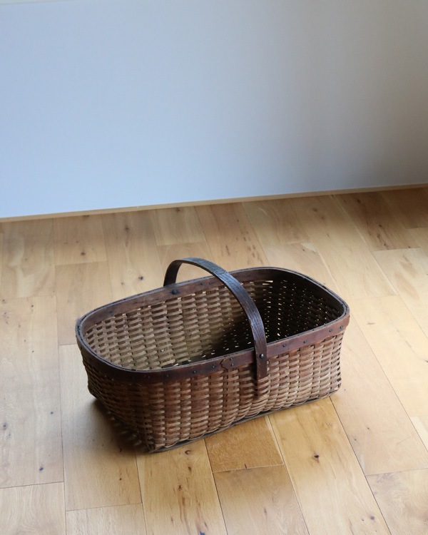 "J FISHER." �ϡ��٥��ȥХ����å�