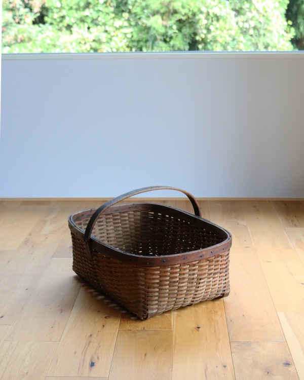 "J FISHER." �ϡ��٥��ȥХ����å�