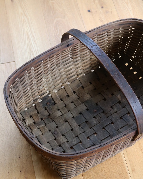 "J FISHER." �ϡ��٥��ȥХ����å�