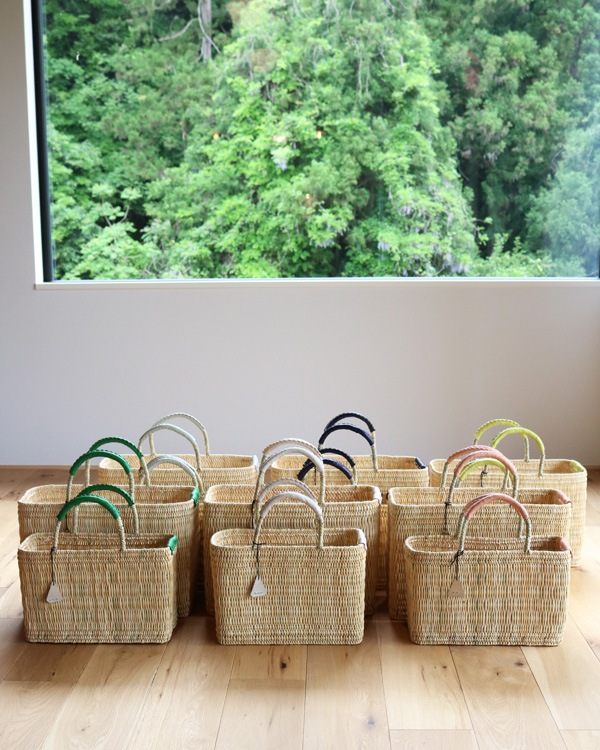 WARANGWAYAN() ȥХå ͳ  饤ȥ졼 M