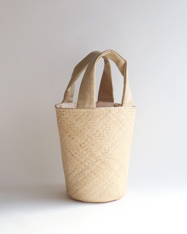 warang wayan(�������) FUTO �饿��׼�Х����å� �١����� M