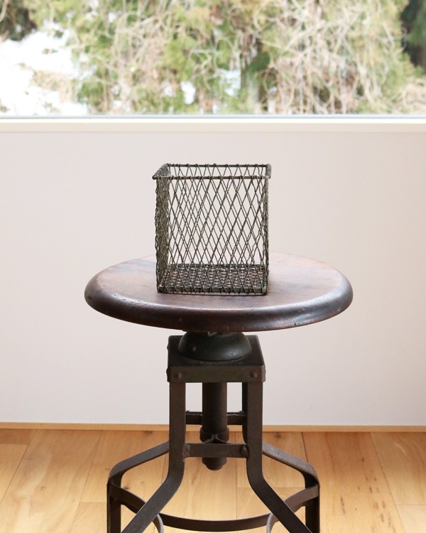 スモールインダストリアルワイヤーバスケット