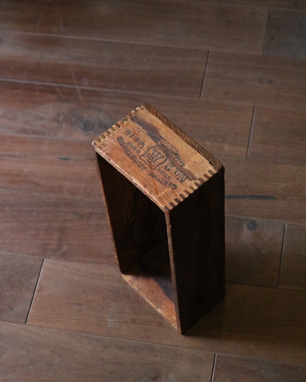 "ARMSTRONG MFG" ���åɥܥå���