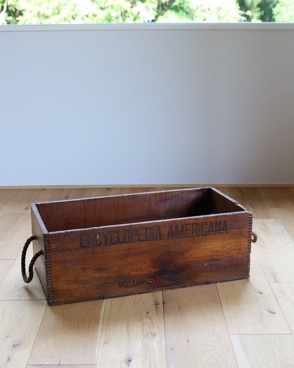 "ENCYCLOPEDIA AMERICANA"åɥܥå