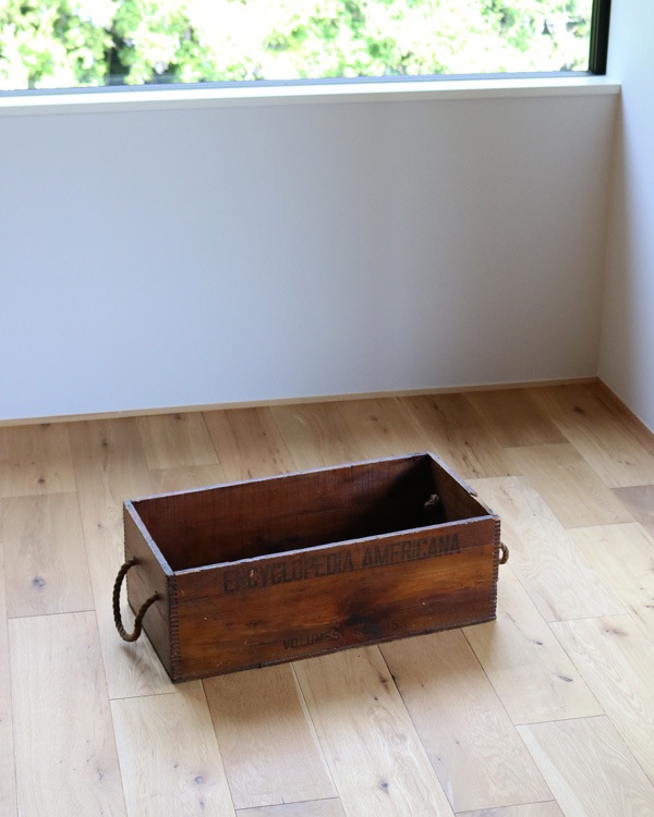 "ENCYCLOPEDIA AMERICANA"åɥܥå