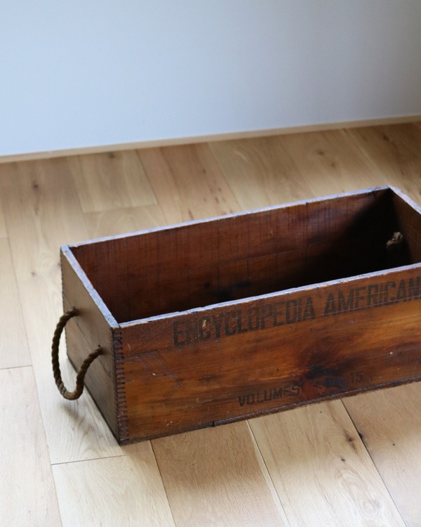 "ENCYCLOPEDIA AMERICANA"åɥܥå