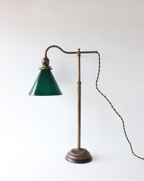 "FARIES" Carved Arm Table Lamp / A