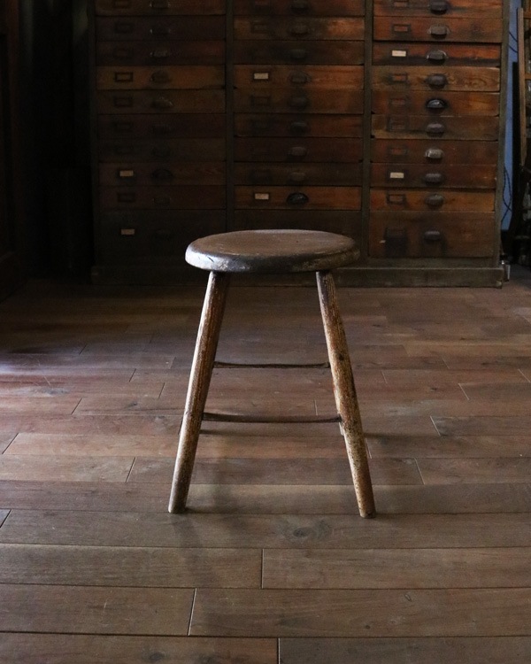 ラウンドスツール