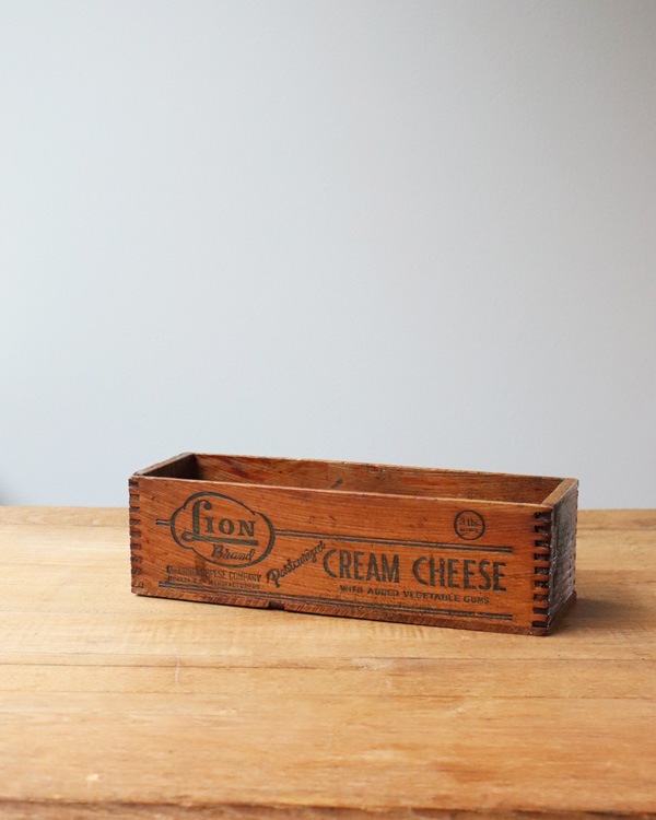 "LION" ֥ɤΥܥå CB-017