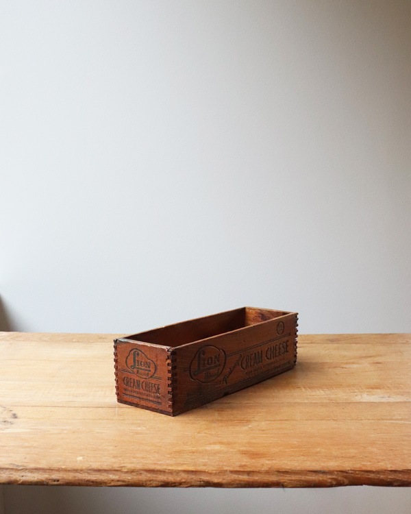 "LION" ֥ɤΥܥå CB-017