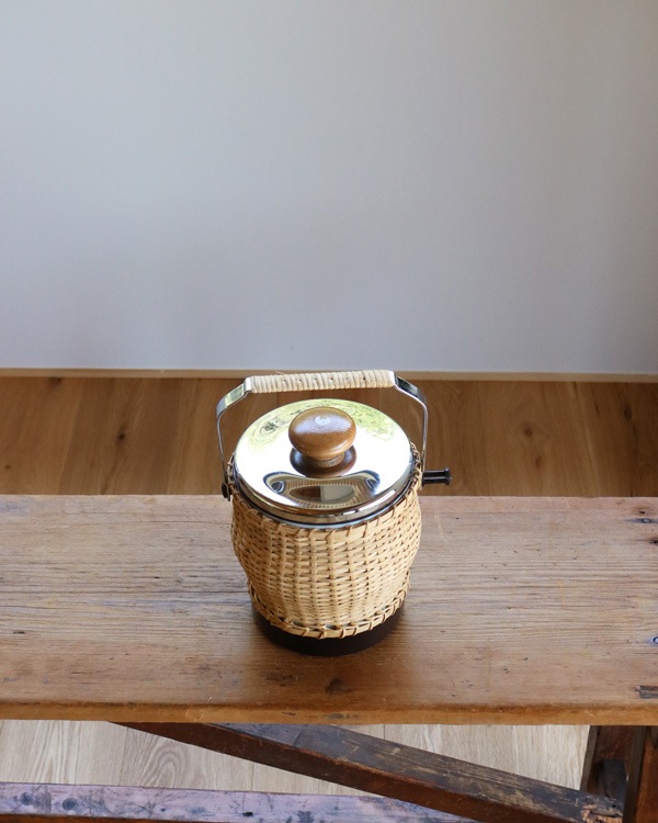 MARCHAND” ブランドの籐製アイスペール