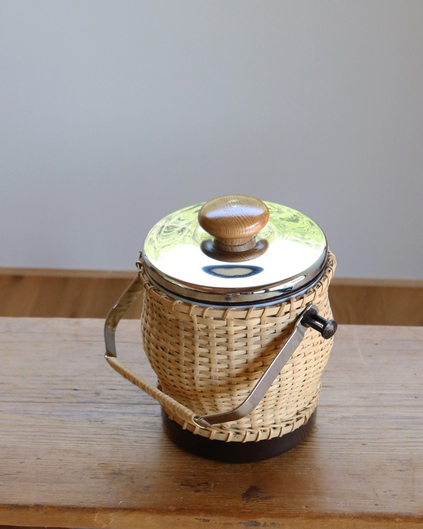MARCHAND” ブランドの籐製アイスペール