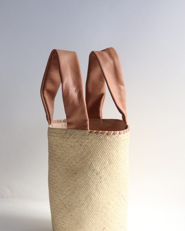 warang wayan(�������) FUTO �饿��׼�Х����å� �������ԥ� M