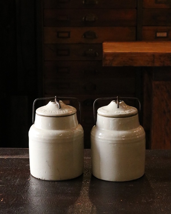 陶器 チーズキャニスター A