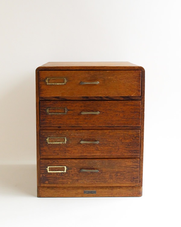 生活雑貨とアンティークのオンラインショップ STORAGE Mercantile Co.]