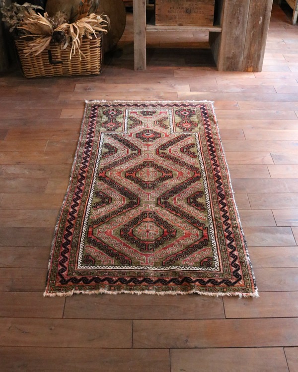 トライバルラグ　バルーチ バルーチ トライバルラグ ＃TR-A2042 139×83cm | ラグマット