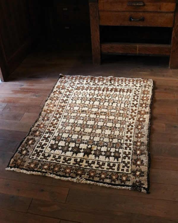 ★ mash★  トライバルラグ　ヴィンテージラグ　タイマニ Tribal Rug / トライバルラグ タイマニ[生活雑貨とアンティーク