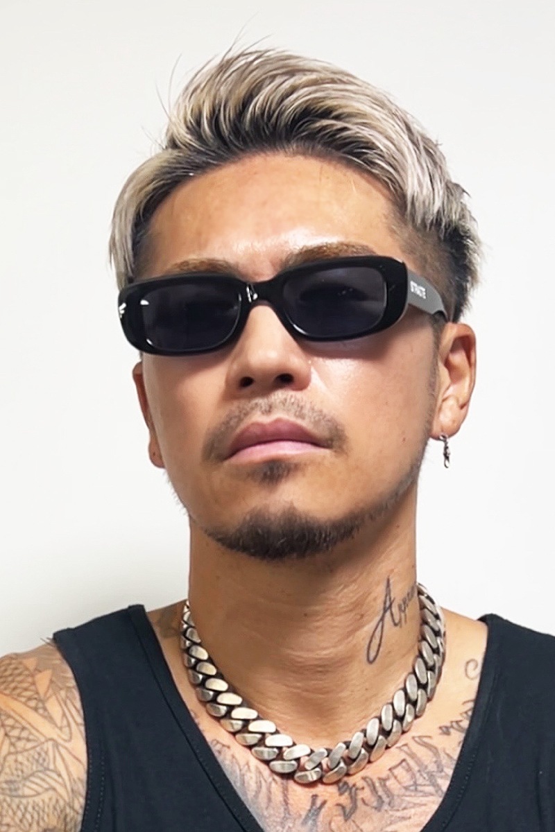 �ڴ���ۥ饦��ɥ�����������ॷ�����ץ��󥰥饹[STRAITE]