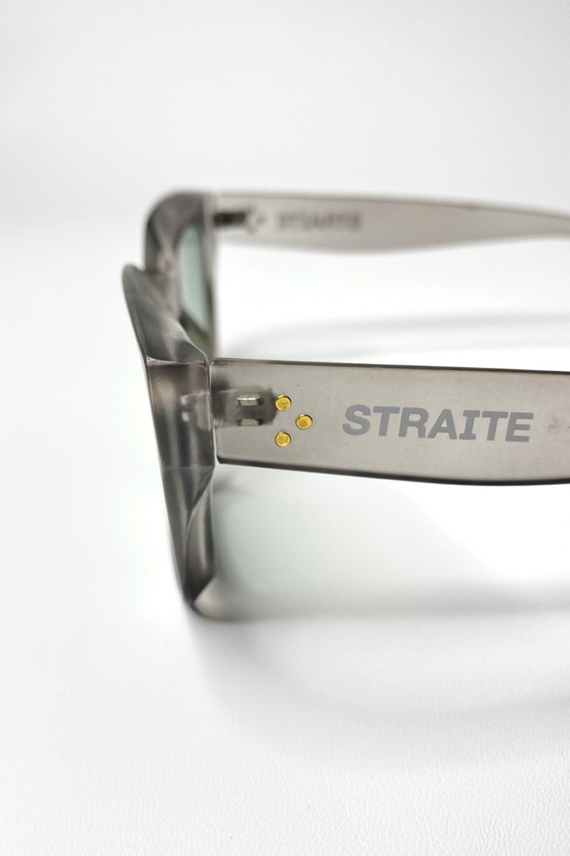 �ڥ����ȥ�åȡۥ����������⡼�����ꥢ�ե졼�ॵ�󥰥饹 [STRAITE]