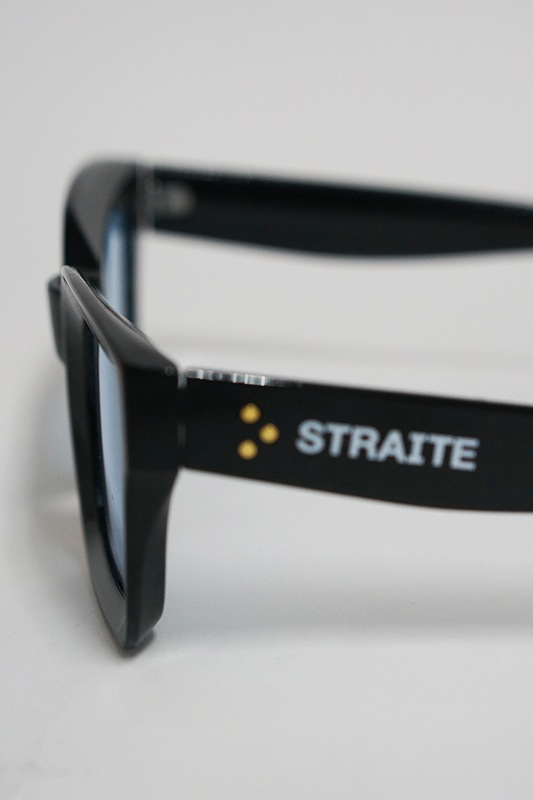 ���������饤�ȥ��顼��󥺥��󥰥饹[STRAITE]