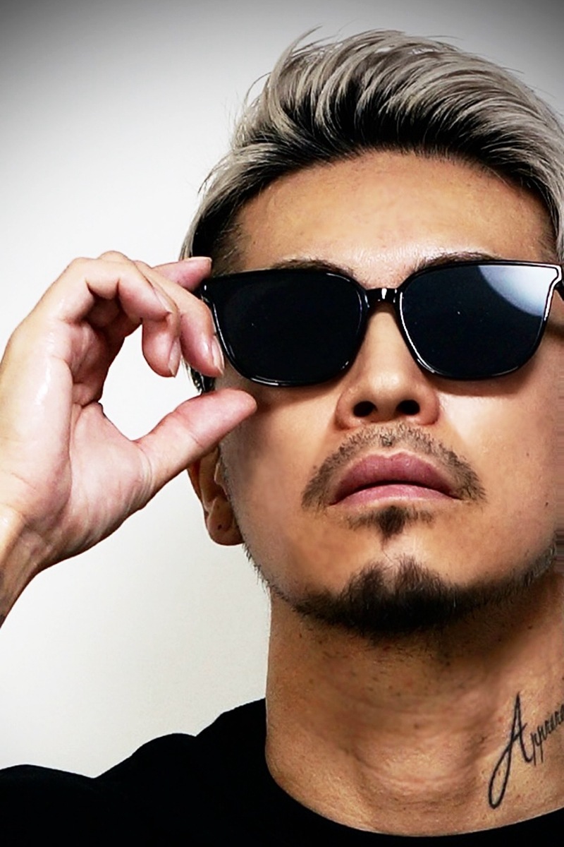 ֥եåȥ󥺥⡼󥰥饹 [STRAITE]