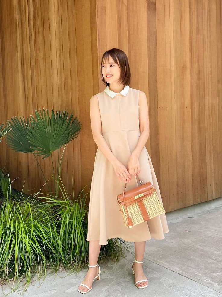 ISHIchan　セントルーニー クレリックフレアワンピース　ベージュ クレリックフレアワンピース【低身長・小柄女性向け】（ワンピース