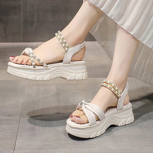 BellaBelle Florence Ivory ビジューストラップヒール