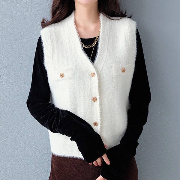 pois ニットベスト　ホワイト ゴールド釦ボクシーニットベスト | レディース,トップス,ベスト