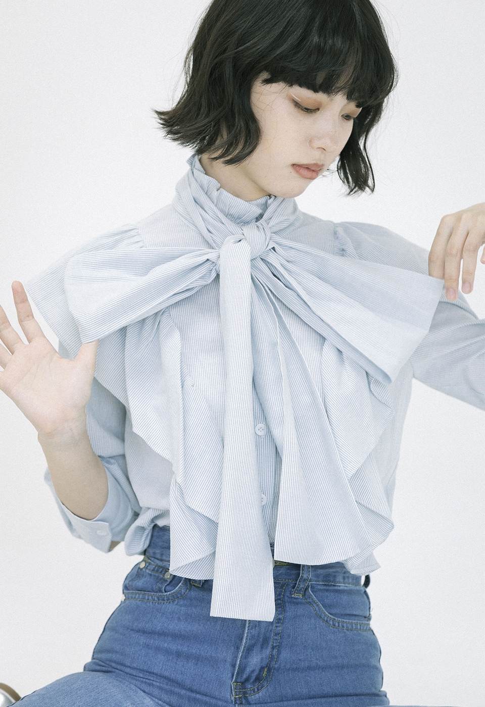 big flare ribbon blouse