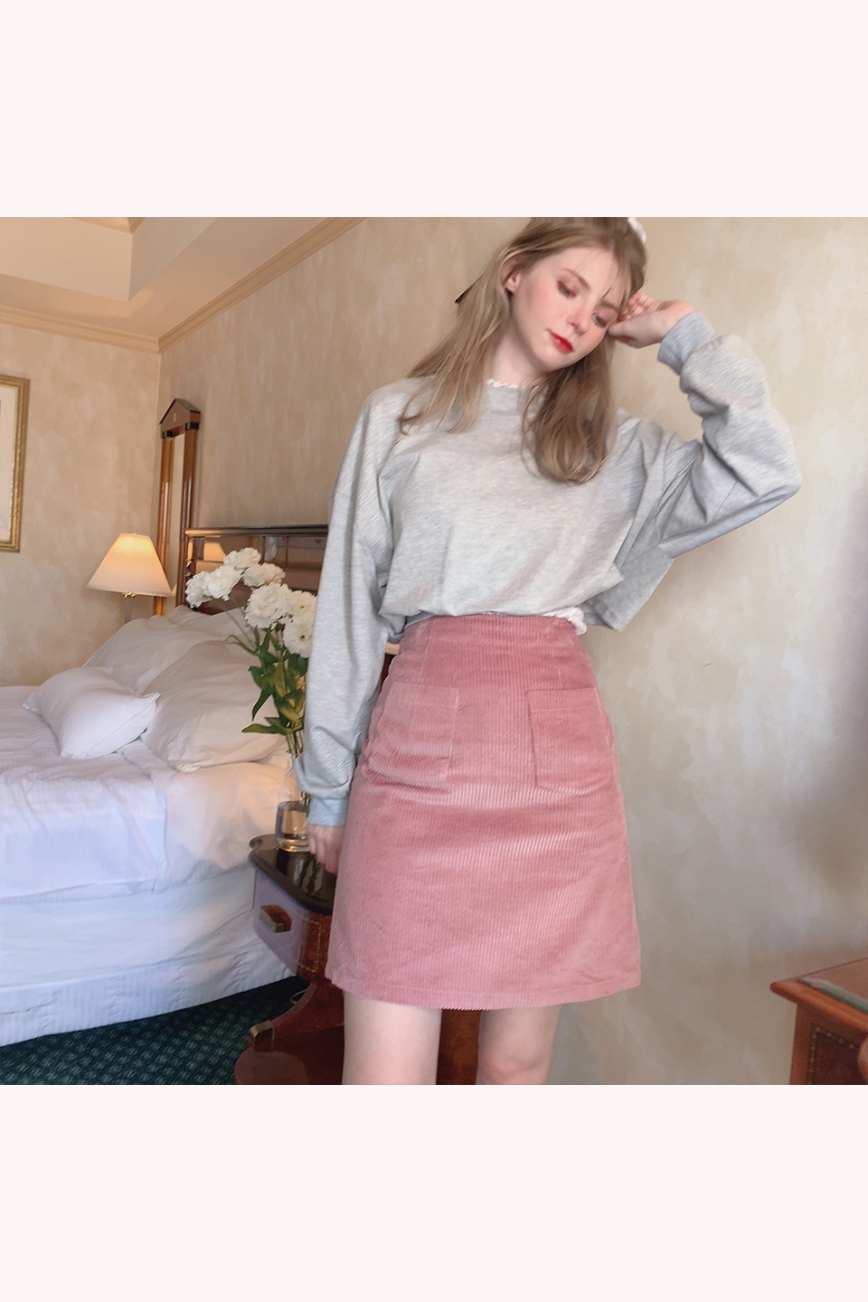 【予約販売】バックリボンショート丈スウェット