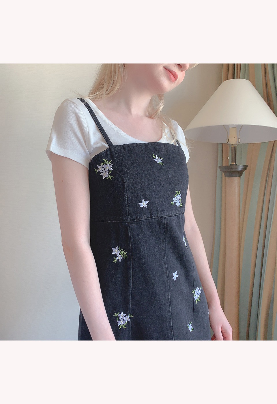刺繍フラワーデニムキャミワンピース