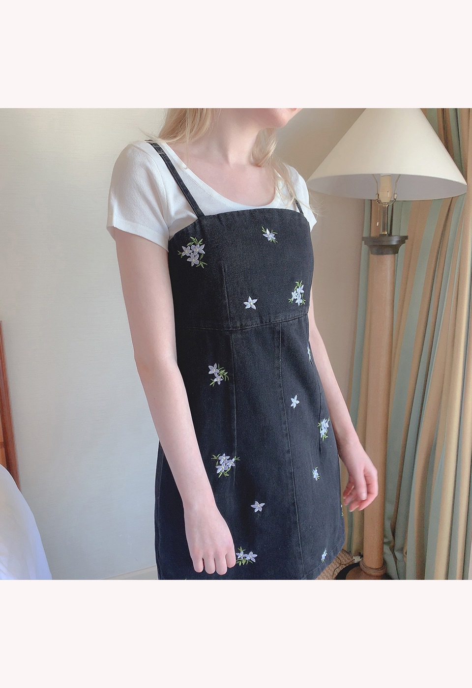 刺繍フラワーデニムキャミワンピース