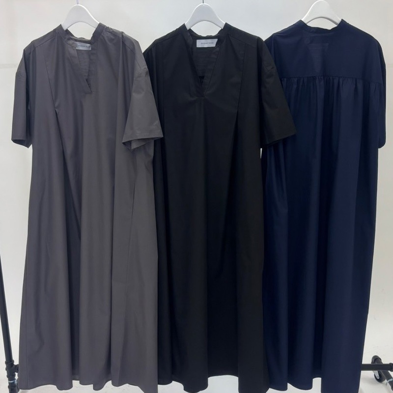 Sugar Grossのワンピース GeeRA ワンピース 「S-XL展開」ハーフジップビスチェドッキング