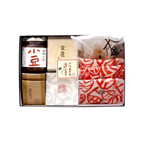【9/5販売開始】【敬老の日ギフト】<br>「鶴亀」 金覆輪・手造最中・本黒わらび・珈琲羊羹・赤寶・菅屋謹製粒あん 詰合せ