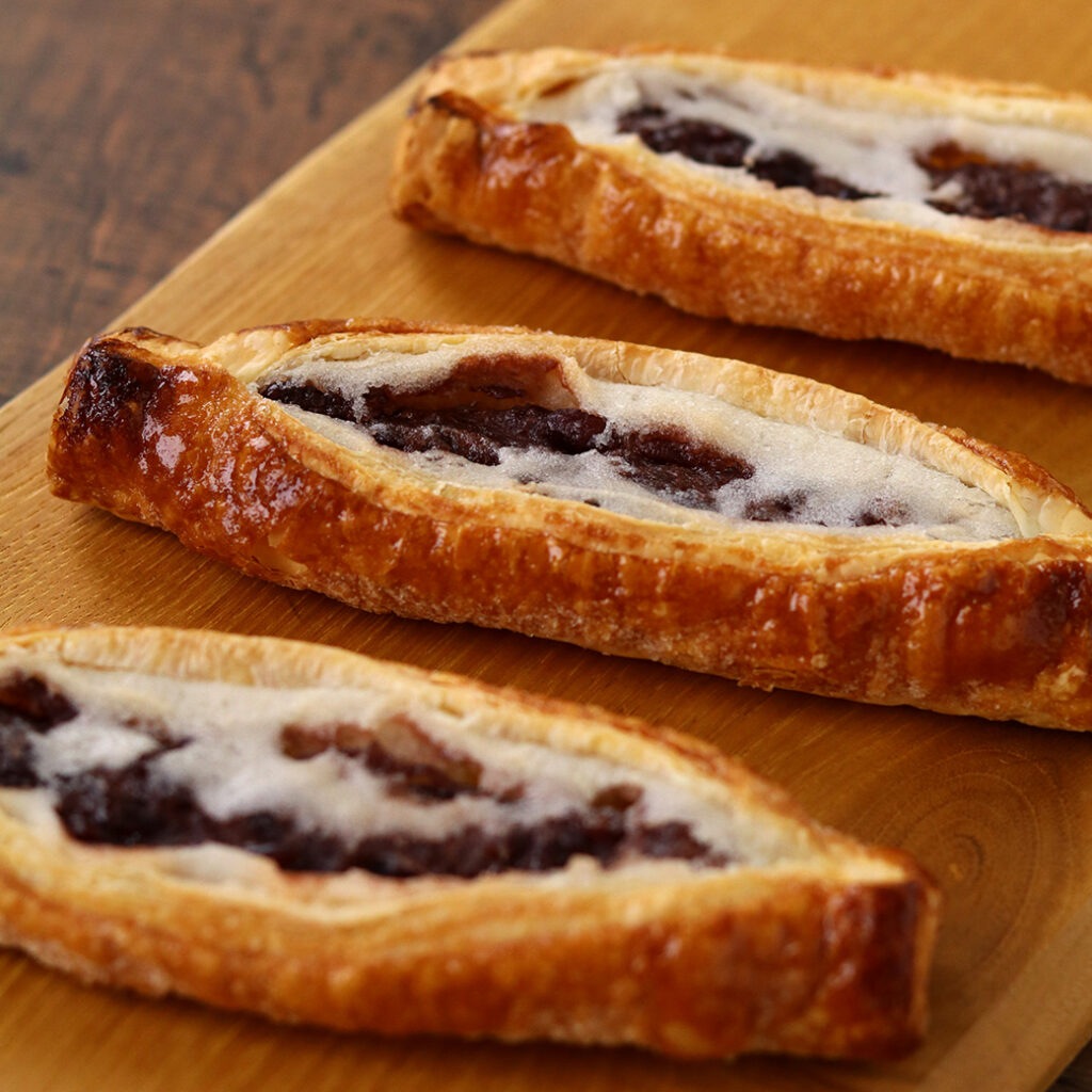 店頭受け取り商品】餅もちパイ 4本入り 【※配送商品ではありません