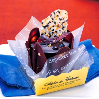 【紙トレー】アラモードトレー ゴールド M（アトリエ・ド・ガトー） 1,000個