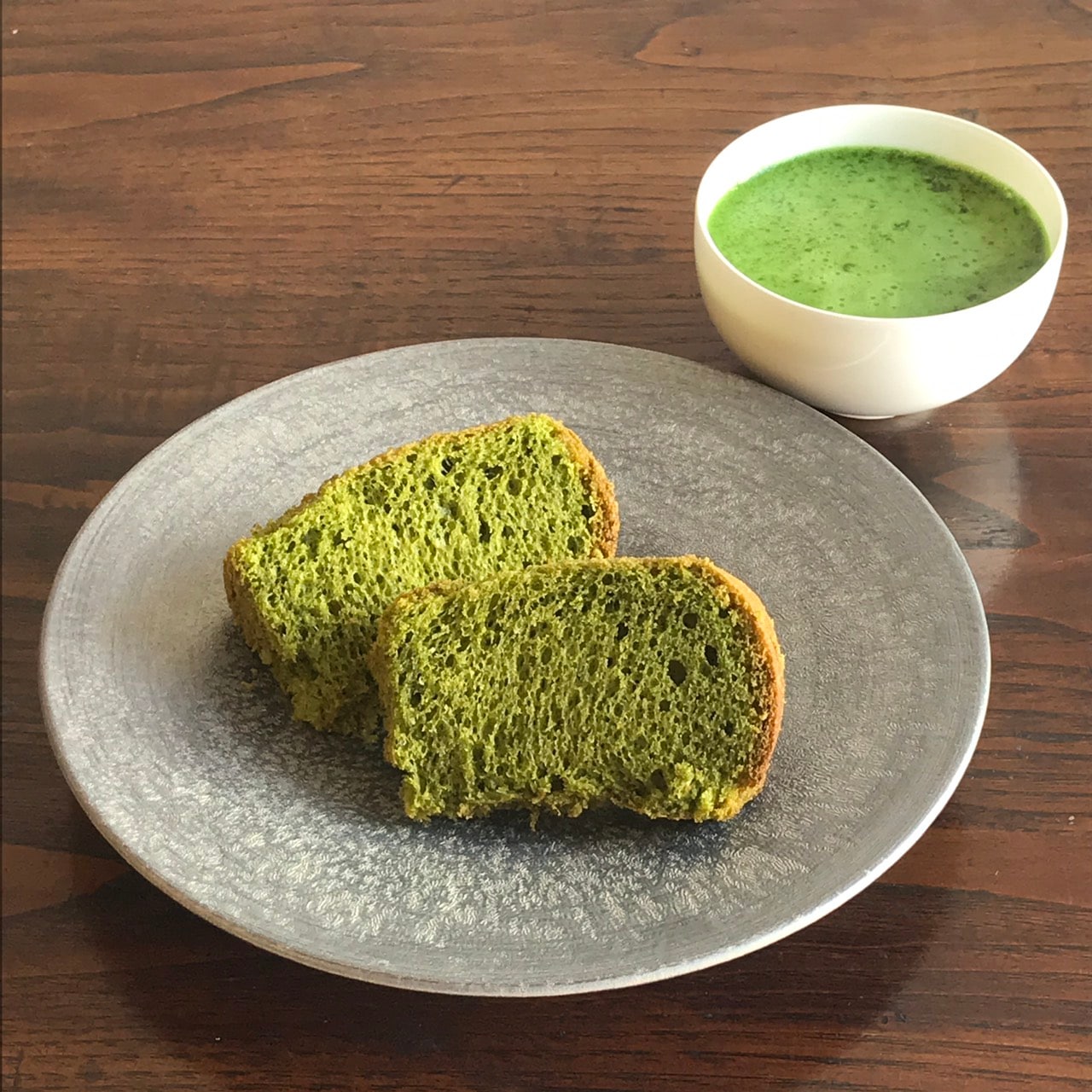【華やかな香りと上品な苦味】さっと溶かすだけ簡単♪宇治抹茶100g(100杯分) 農薬不使用抹茶【溶かすだけ簡単パウダータイプ】冷茶でも大活躍