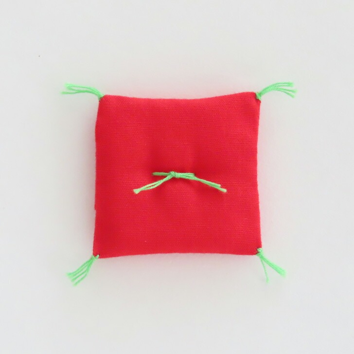 赤座布団ミニ 3.5cm角