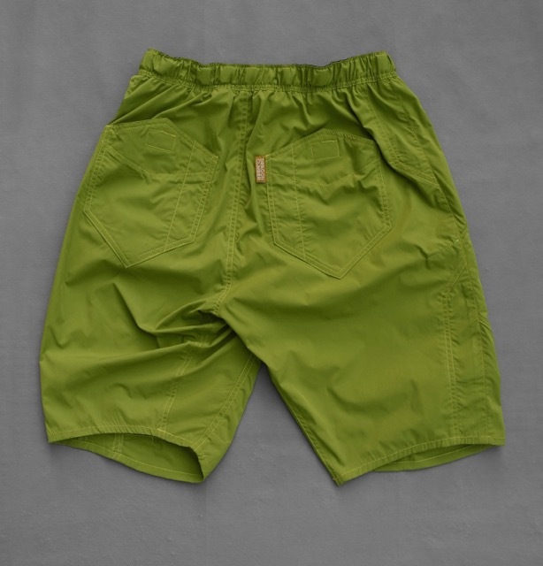 DC GRAPHITE 1/2 SHORTS（グラファイト1/2ショーツ）